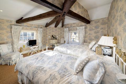 Corner House Church Street, Chipping Campden, GL55 6JG