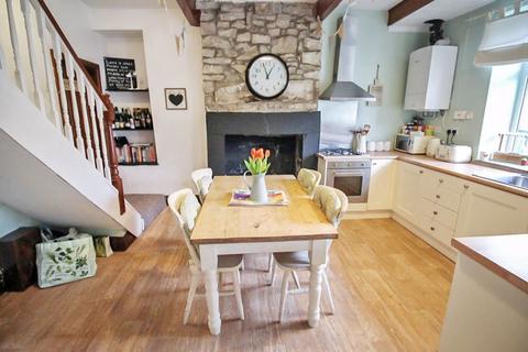 107 Bury Road, Edenfield, Bury, BL0 0EN