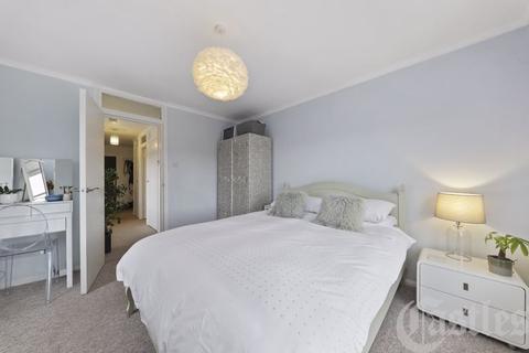 33 New Road, Hornsey, London, N8 8TA