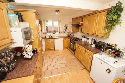 60 Gresley Avenue, Horwich, Bolton, BL6 5TQ