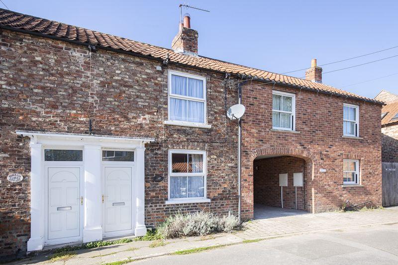 Back Lane, Easingwold 1 bed semidetached house £155,000