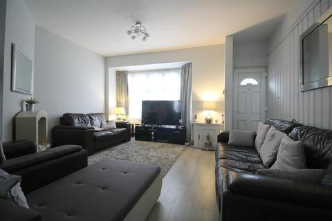 260 Bury Street West, London, N9 9LB