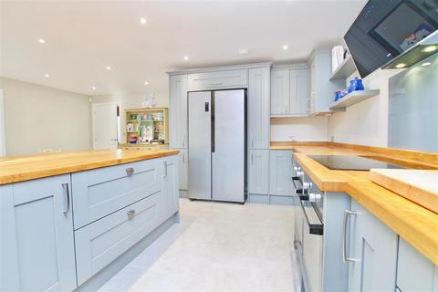 5 Coldrons Way, Brant Broughton, Lincoln, LN5 0FE