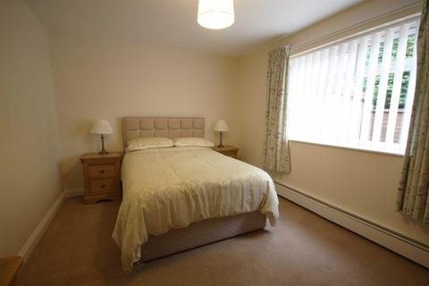 86 Braunston Road, Oakham, LE15 6LE