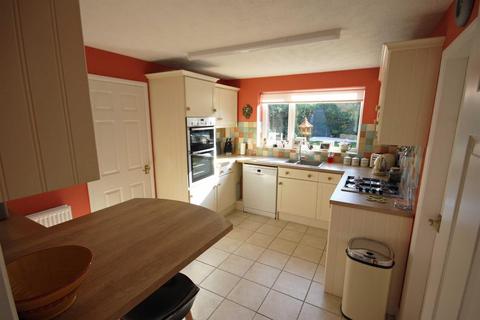 11 Ancaster Way, North Luffenham, Oakham, LE15 8LH