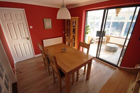 11 Ancaster Way, North Luffenham, Oakham, LE15 8LH