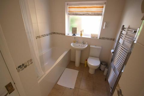 11 Ancaster Way, North Luffenham, Oakham, LE15 8LH
