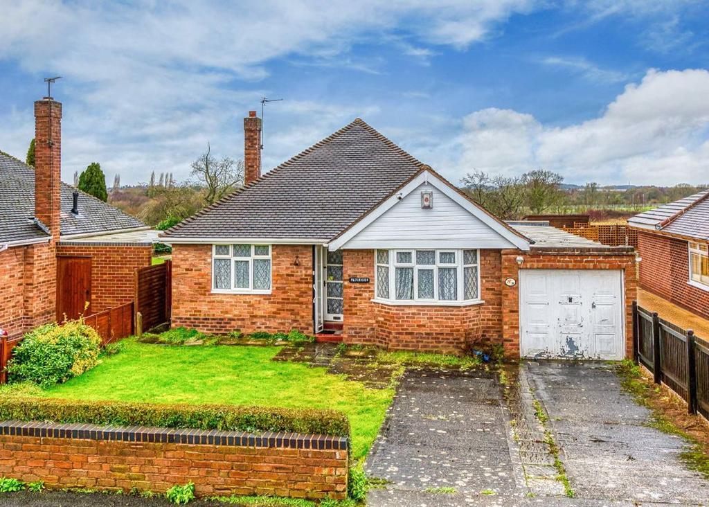 70, Coniston Road, Tettenhall, Wolverhampton, WV6 2 bed detached