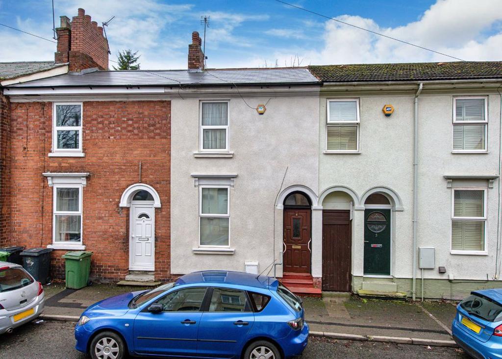 4, Clarendon Street, Chapel Ash, Wolverhampton, WV3 3 bed terraced