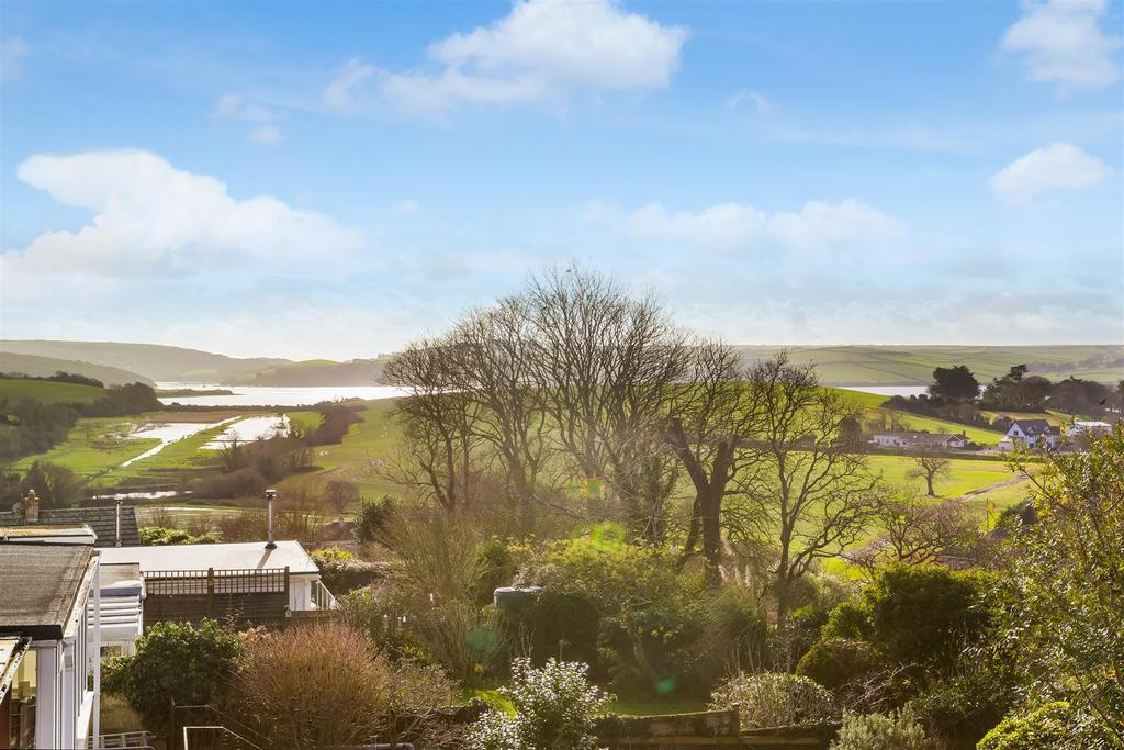 Charleton Way, West Charleton, Kingsbridge 3 bed bungalow £425,000