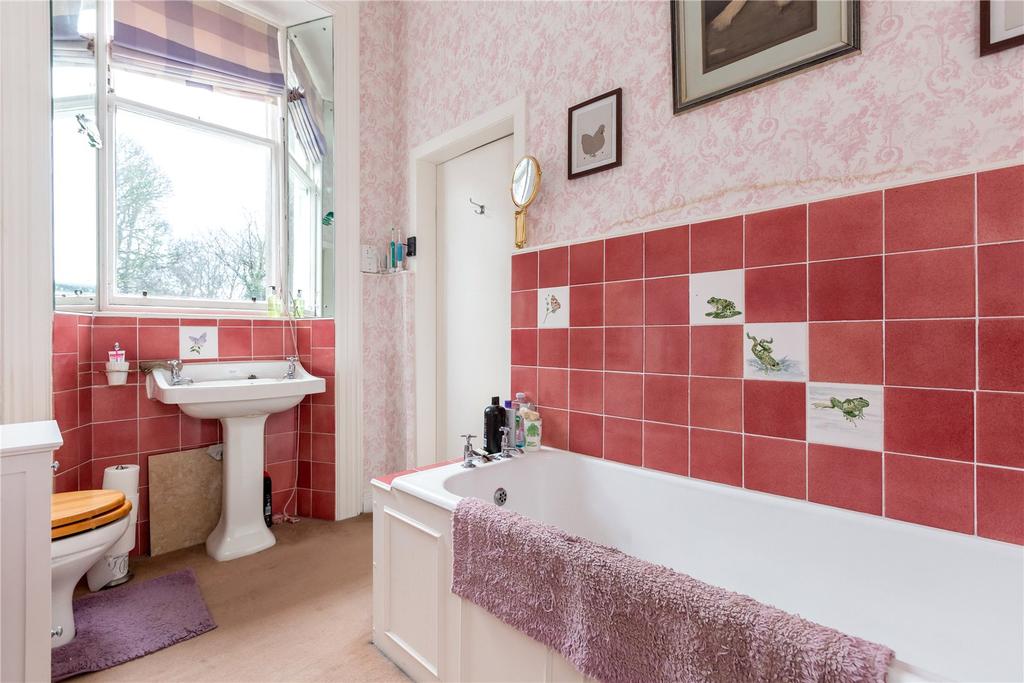 En Suite Bathroom