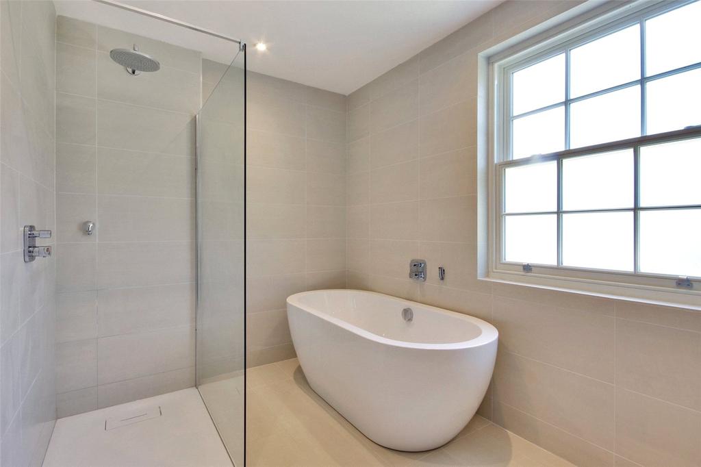En Suite Bathroom