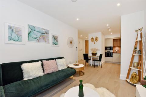 1 bedroom apartment to rent, Verto, 120 Kings Road, Reading, RG1