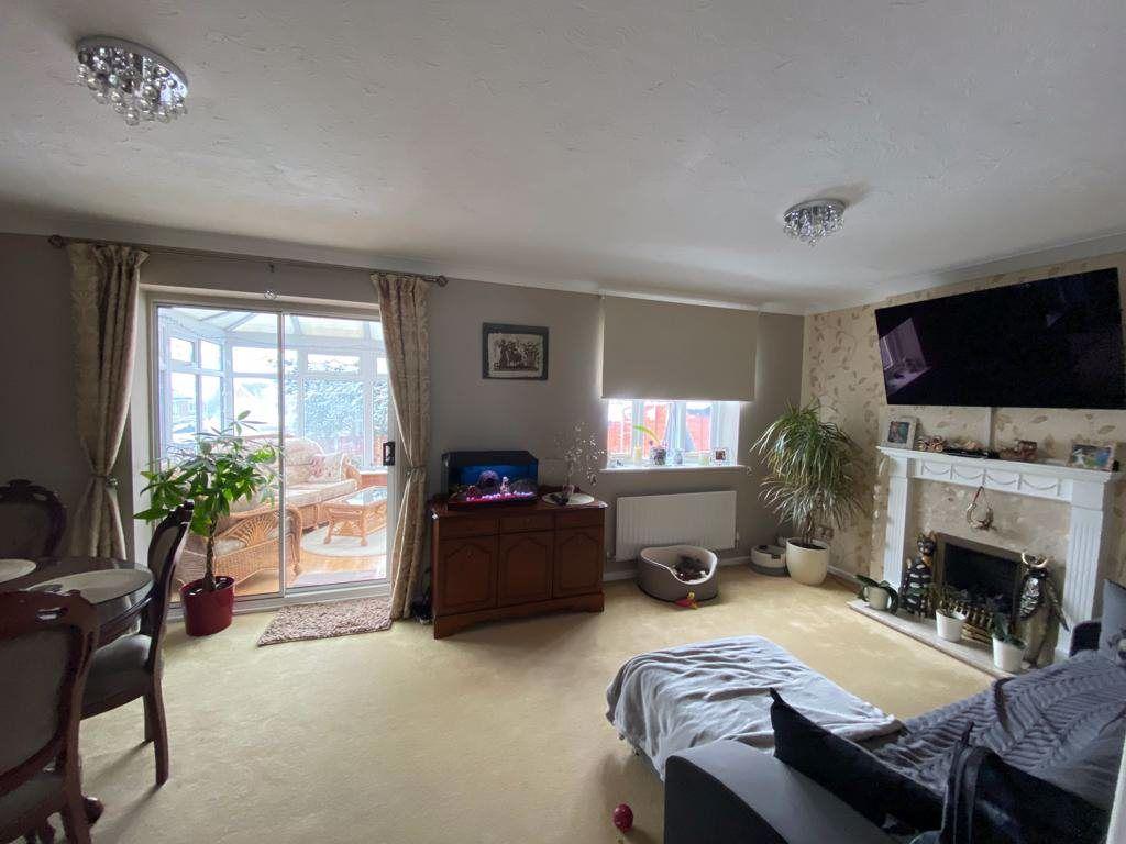 15 Aston Chase, Aston Lodge, Stone, ST15 8SD 3 bed detached house £