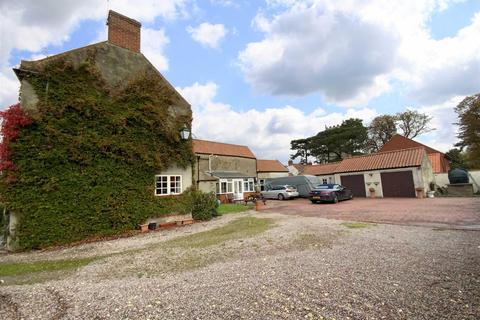 7 bedroom character property for sale - Church Walk, Dunham-on-Trent
