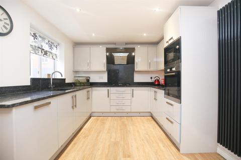 35 Bowes Gardens, Springwell, Gateshead, NE9 7NZ