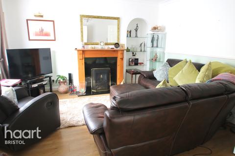 19 Selby Road, Bristol, BS5 7SN