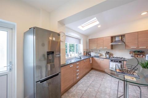 12 Battenhall Road, Birmingham, B17 9UD