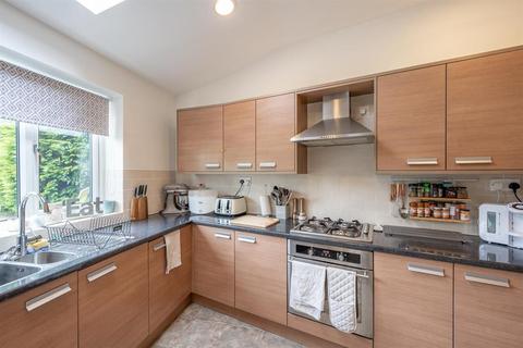 12 Battenhall Road, Birmingham, B17 9UD