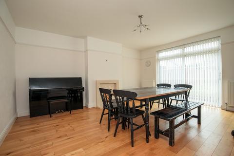 10 Windmill Lane, Epsom, KT17 1HY