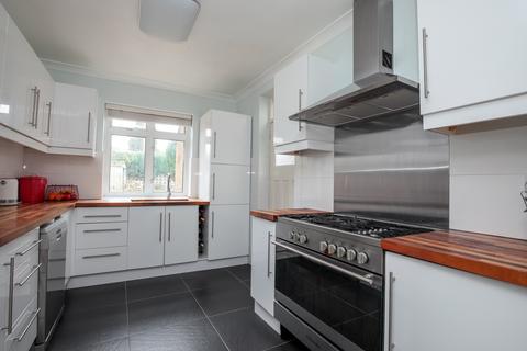 10 Windmill Lane, Epsom, KT17 1HY