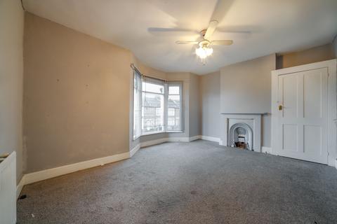 82 Mandeville Road, Enfield, EN3 6SJ