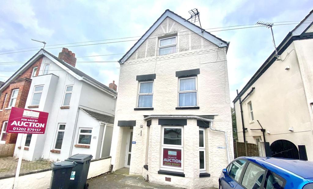 Stewart Road, Charminster... 4 bed detached house £275,000