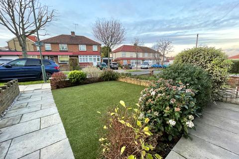 28 Midfield Avenue, Bexleyheath, DA7 6LX