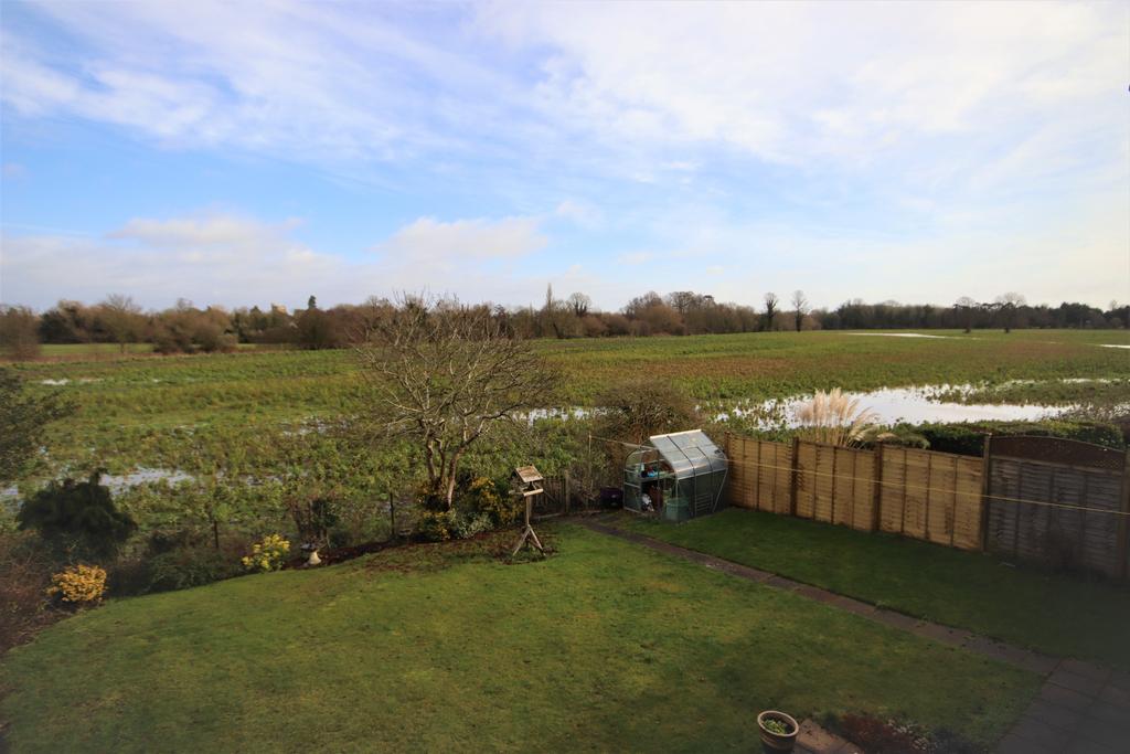 The Binghams, Maidenhead 4 bed detached house £795,000
