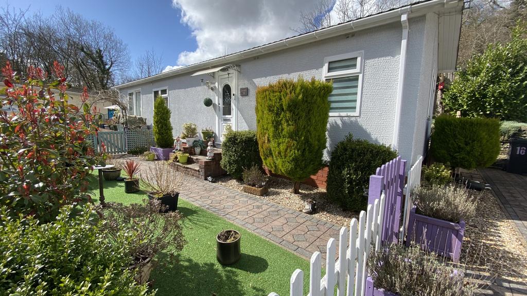 Woodlands Residential Park, Treharris, Mid CF46 2 bed park
