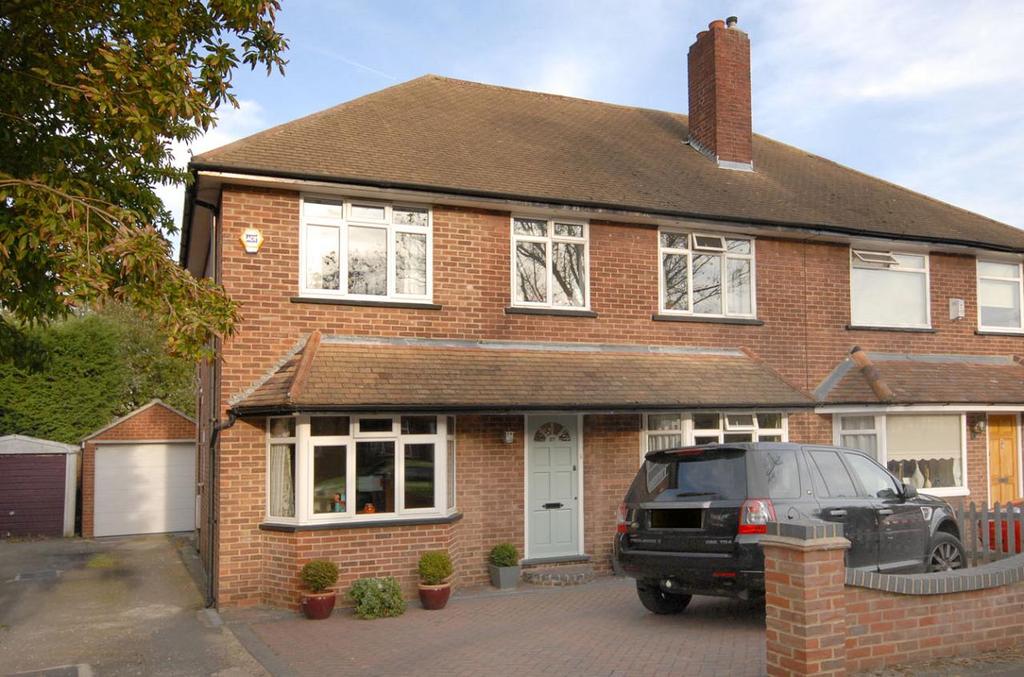 Empress Drive Chislehurst BR7 4 bed house £2,300 pcm (£531 pw)