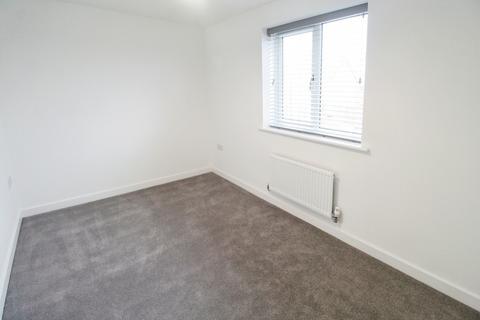 3 bedroom end of terrace house to rent, Double Road, Thurston IP31