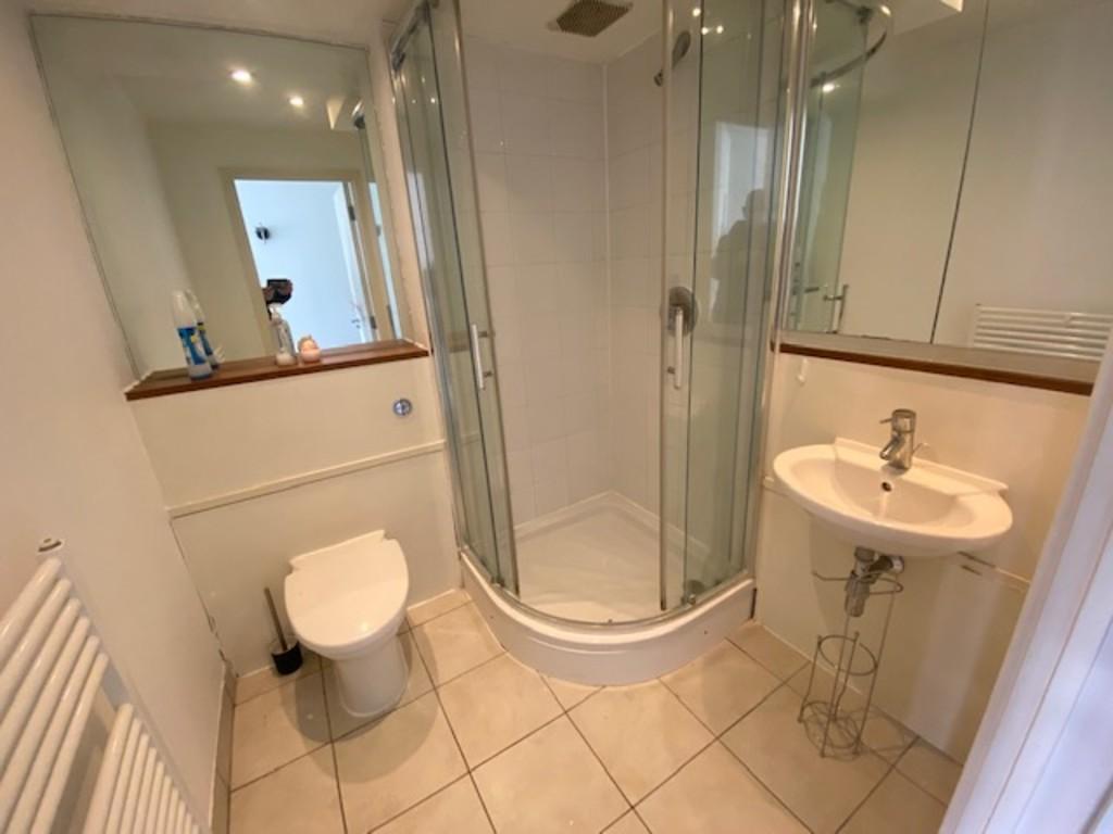 En-suite to Bedroom 1