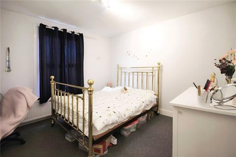 4 bedroom end of terrace house to rent, Guildford Park Road, Guildford, Surrey, GU2