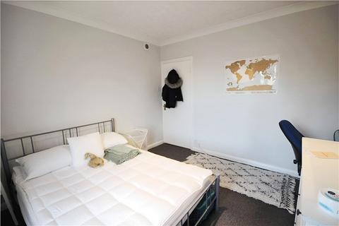 4 bedroom end of terrace house to rent, Guildford Park Road, Guildford, Surrey, GU2