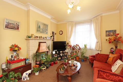 77 Standard Road, Hounslow, TW4 7AR