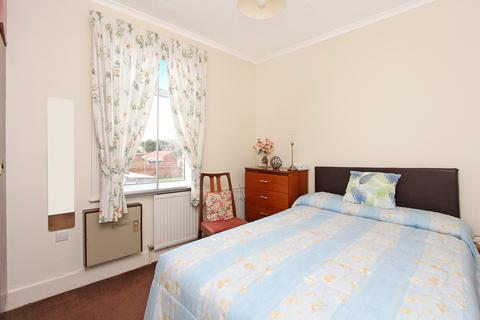 77 Standard Road, Hounslow, TW4 7AR