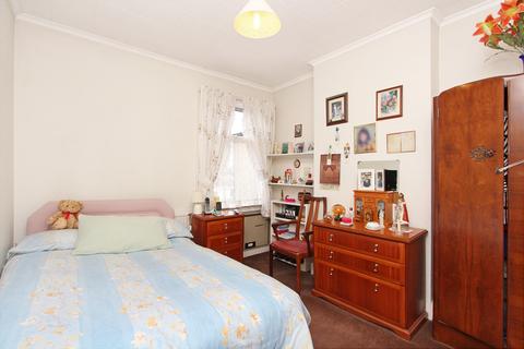 77 Standard Road, Hounslow, TW4 7AR
