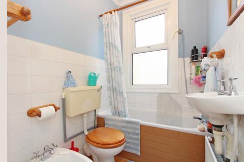 77 Standard Road, Hounslow, TW4 7AR