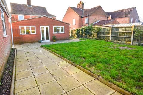 27 Happisburgh Road, North Walsham, NR28 9HB