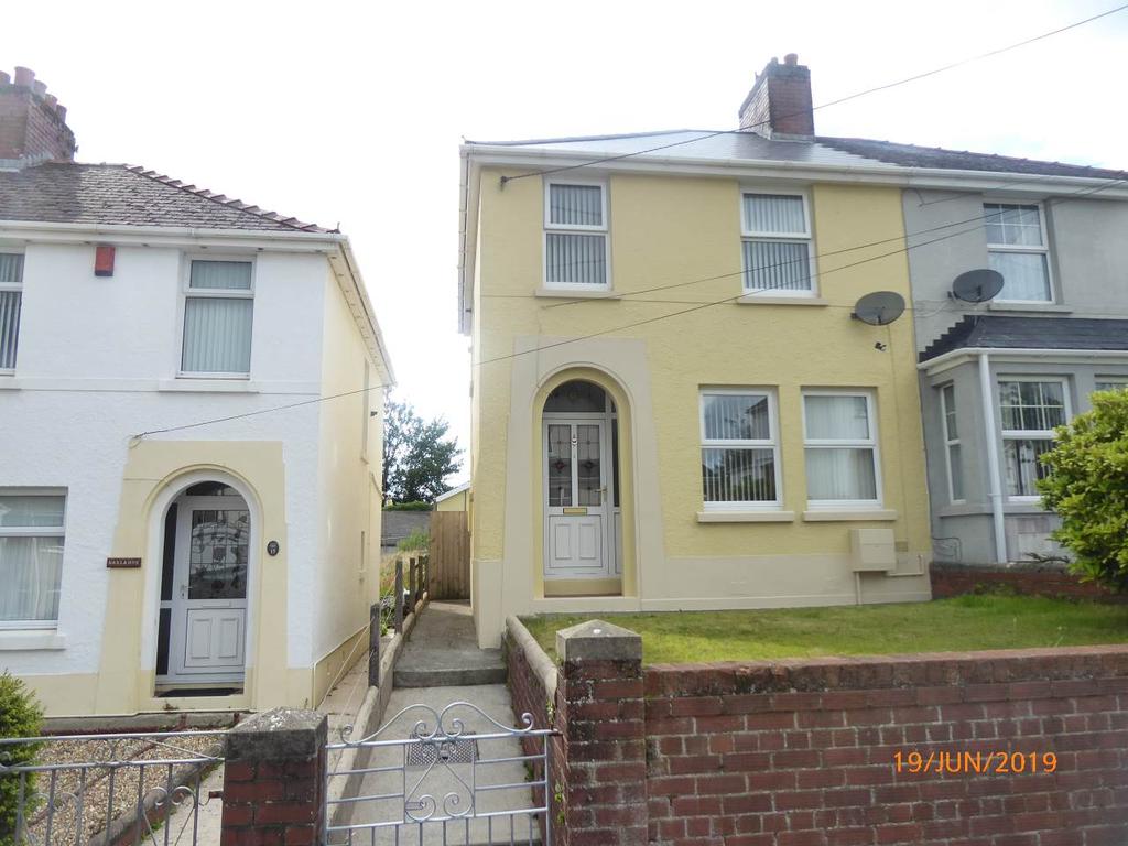 Lon Hir, Carmarthen, 3 bed semidetached house £750 pcm (£173 pw)