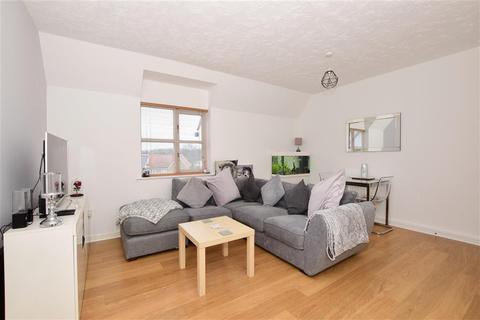49 Bramble Tye, Laindon, Basildon, SS15 5GR