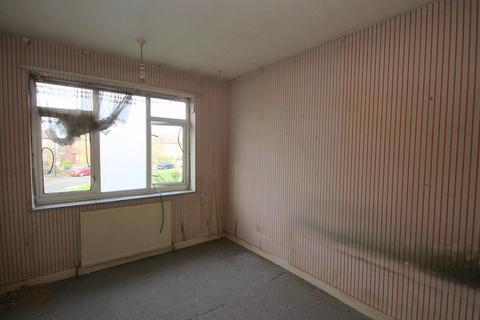 69 Oak Way, Feltham, TW14 8AT