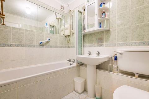 36 Sybil Phoenix Close, London, SE8 5BA