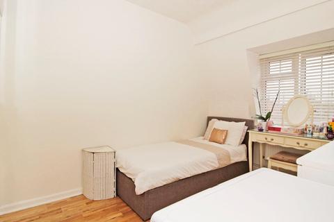 170 Boundfield Road, London, SE6 1PD