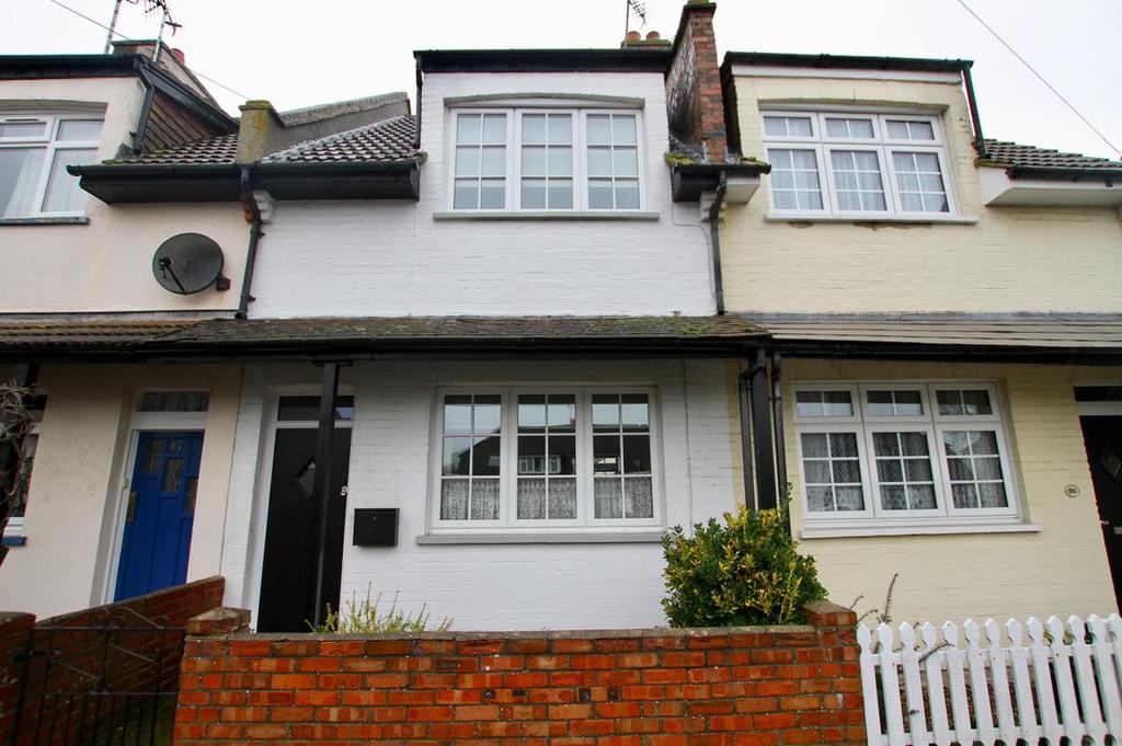 Shoebury Road, SouthendOnSea 2 bed terraced house £320,000