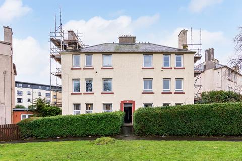 4/1 Redbraes Place, Edinburgh, EH7 4LL