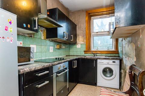 4/1 Redbraes Place, Edinburgh, EH7 4LL