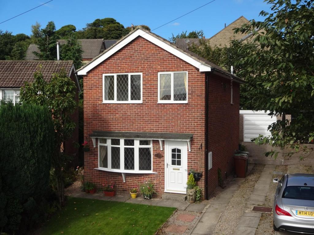 Aire View, Yeadon, Leeds 3 bed detached house £895 pcm (£207 pw)