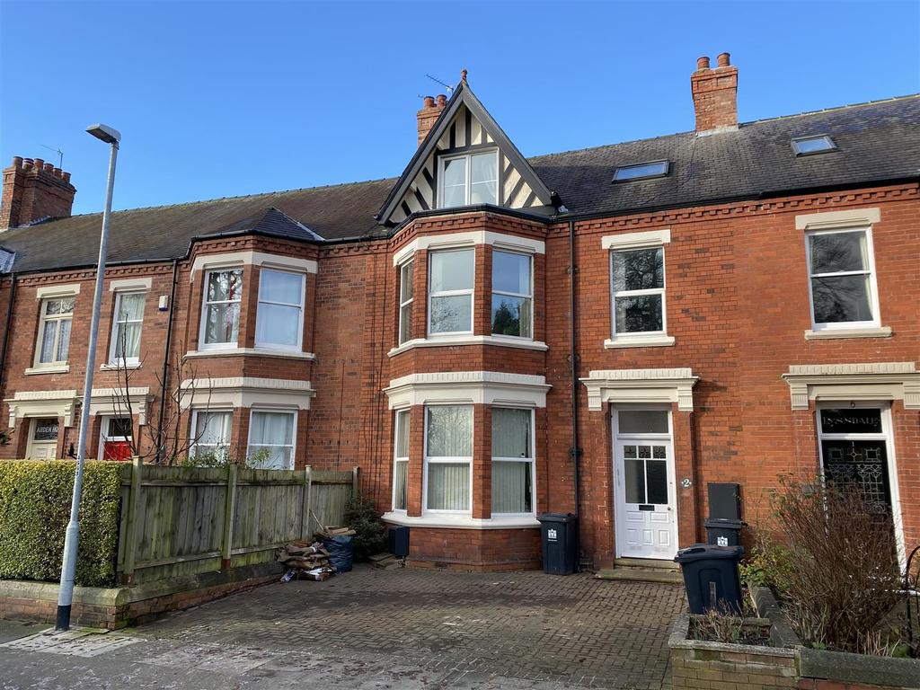 Southend Avenue, Darlington 5 bed townhouse £199,950
